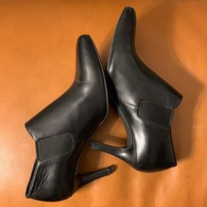 Cole Haan black leather booties, size 8B